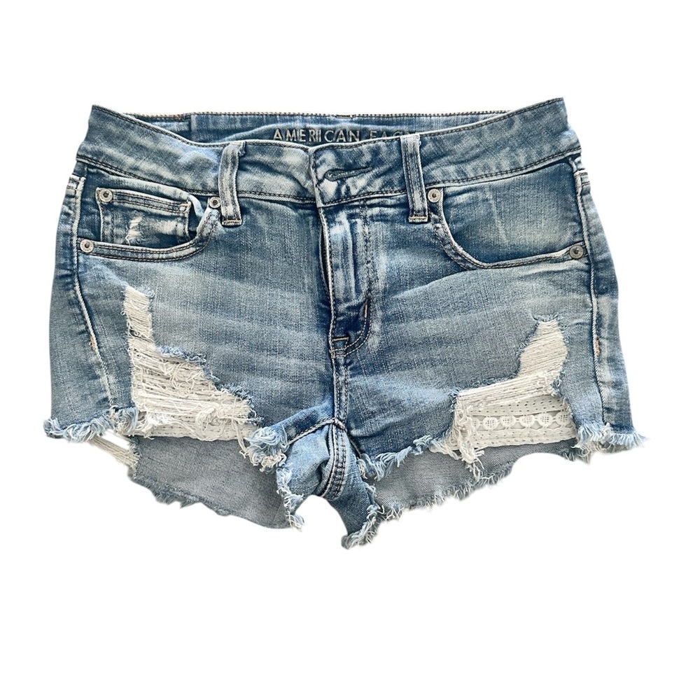 American Eagle Outfitters Light Blue Distressed Jean Shorts Size 4